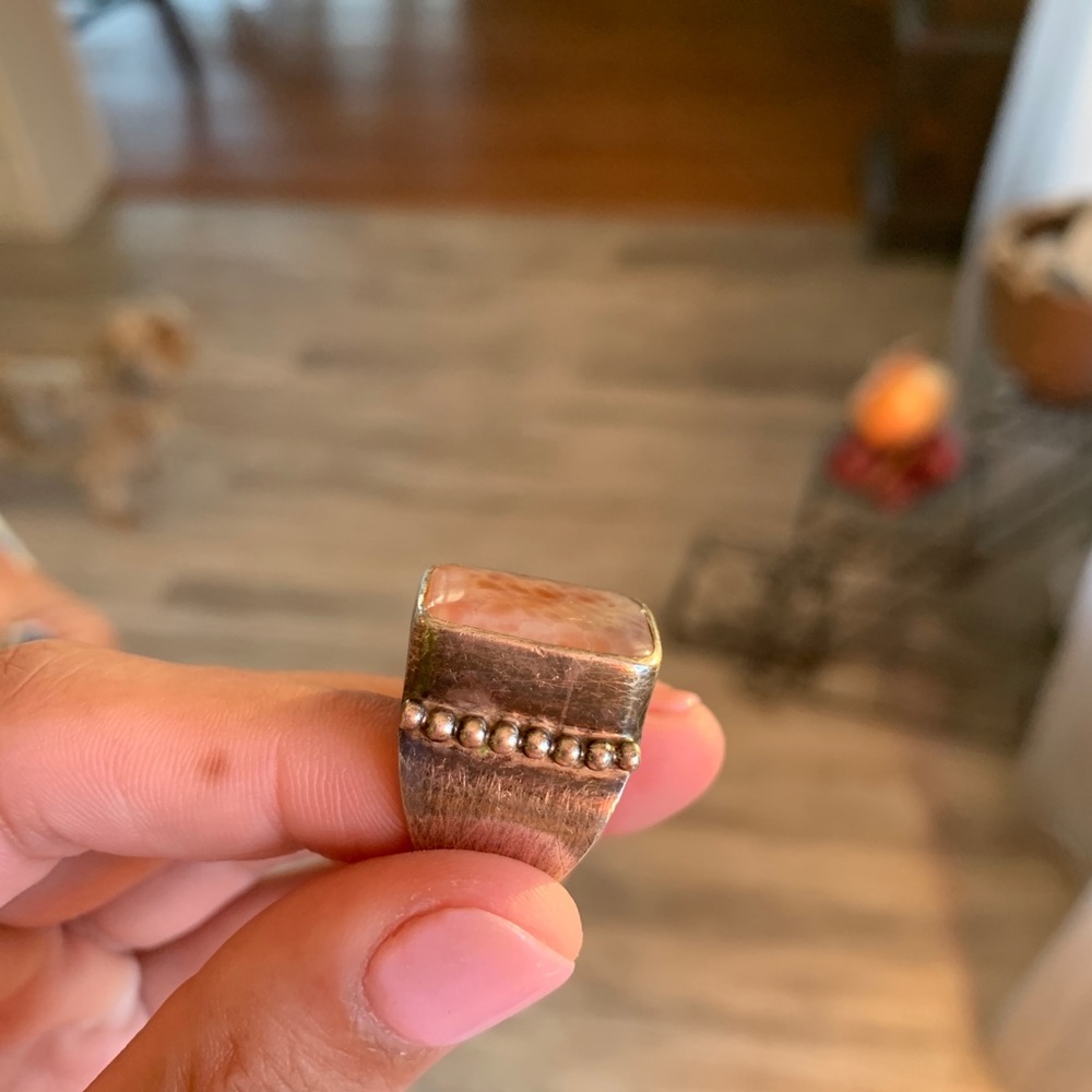 Expandable silver ring. - Picture 4 of 5